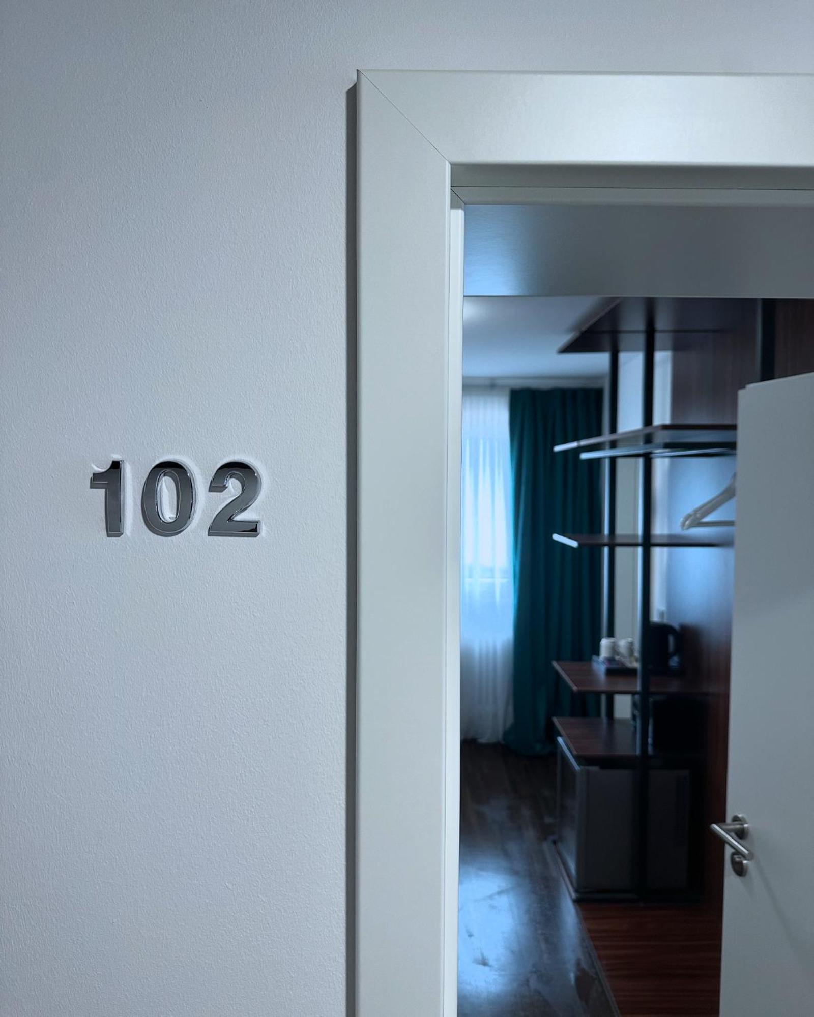 Ap Hotel Mannheim เฟียร์นไฮม์ ภายนอก รูปภาพ
